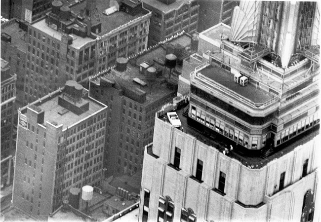 How Ford Put a 1966 Mustang Atop the World’s Tallest Building