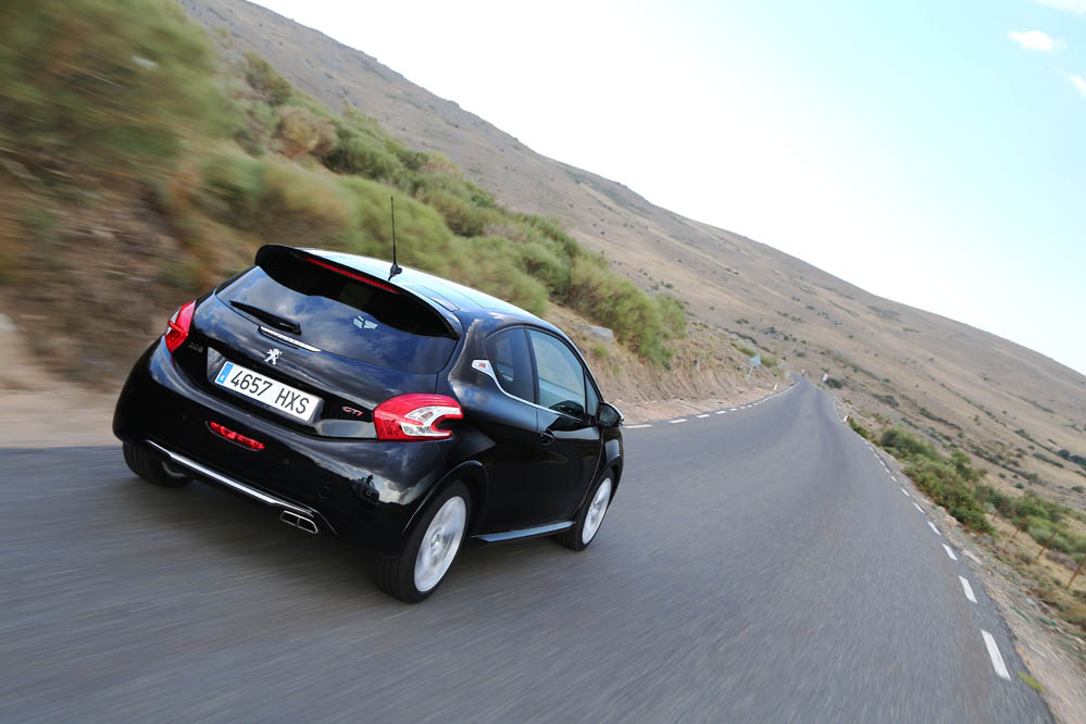 Prueba Peugeot 208 GTi (26)