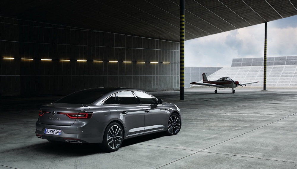 Renault-Talisman-2016