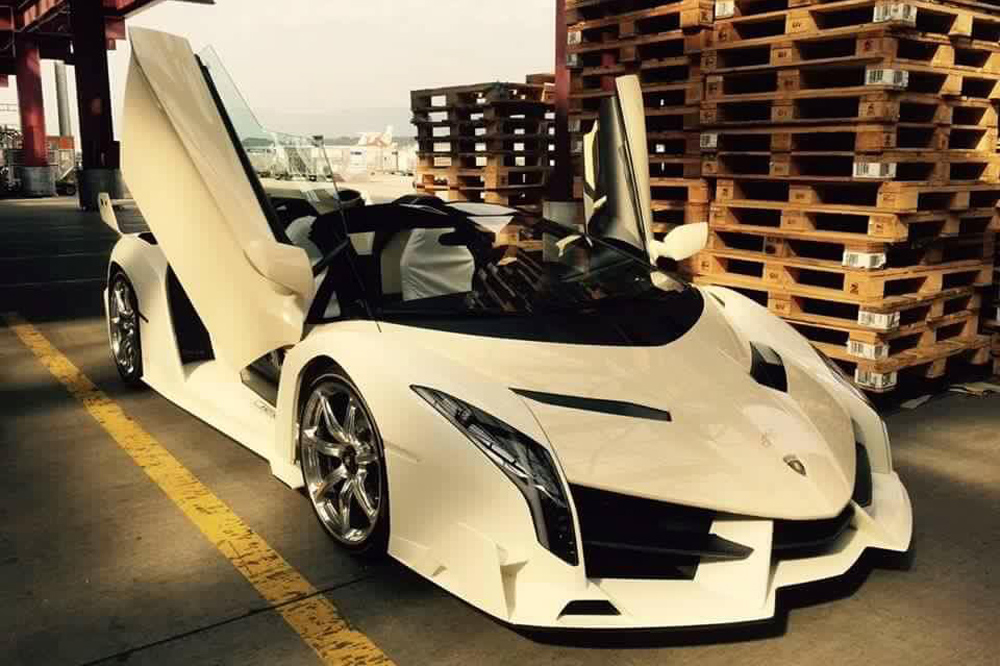 Lamborghini-Veneno-Roadster-blanco (4)