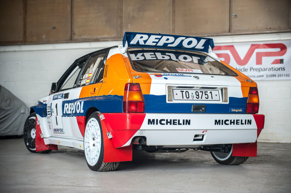 subasta-replica-lancia-delta-integrale-evoluzione-carlos-sainz (3)