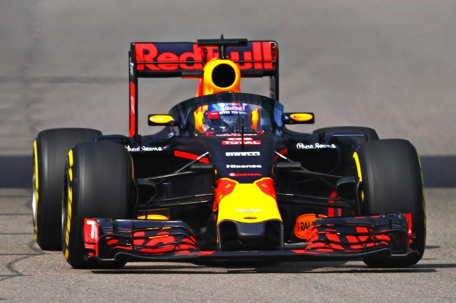 Aeroscreen Red Bull cupula-cabeza-red-bull