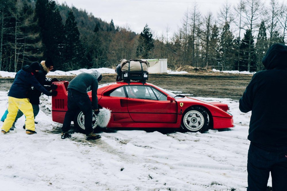 drifting-nieve-ferrari-f40 (5)