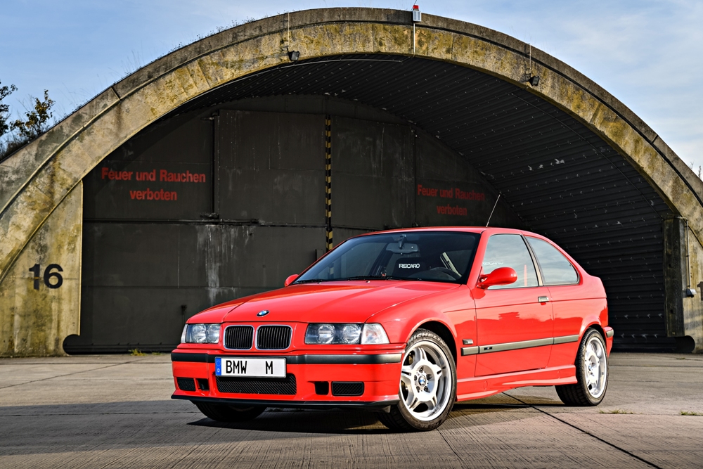 bmw-m3-compact-1