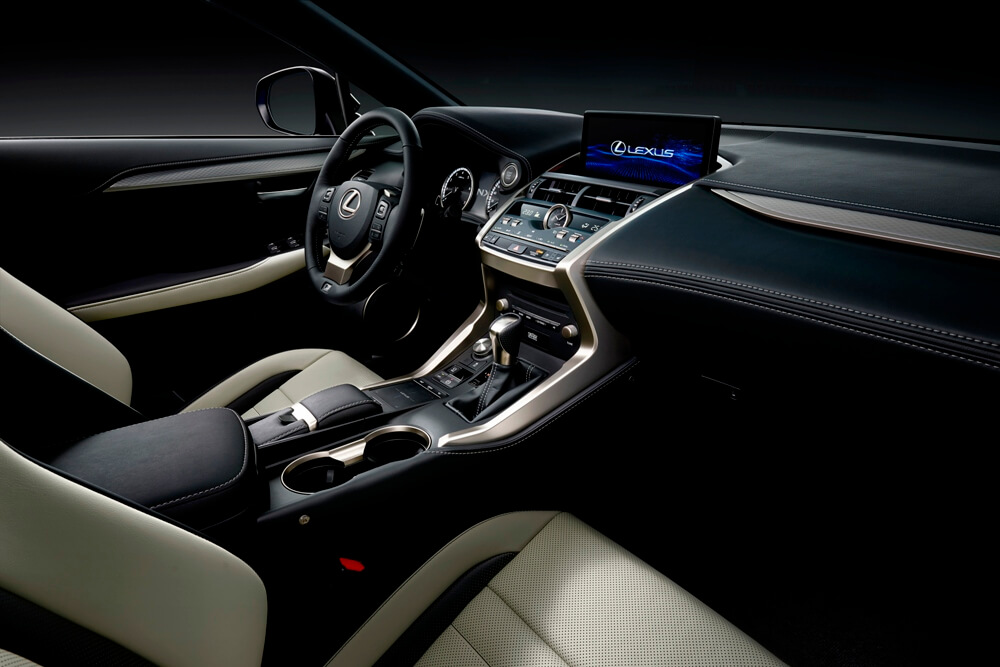 Interior Lexus NX 2017