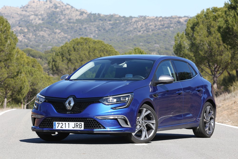 Vista delantera Renault Mégane GT 2017