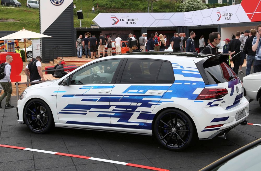 Trasera Volkswagen Golf GTE Performance Concept