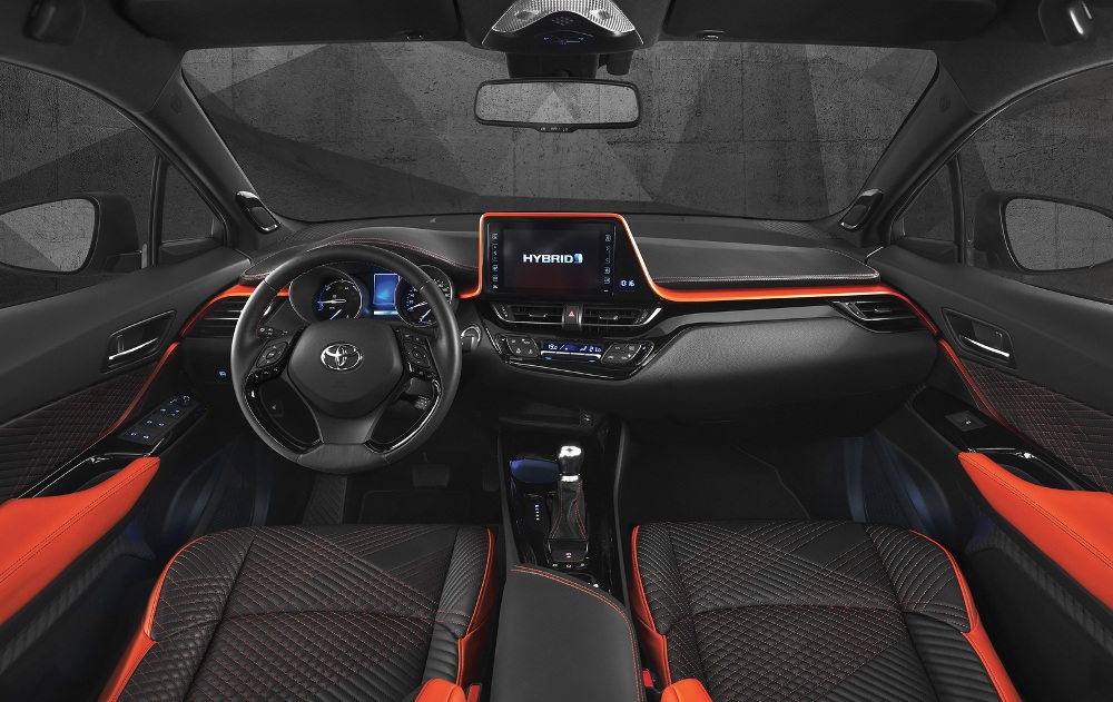 Toyota C-HR Hy-Power Concept
