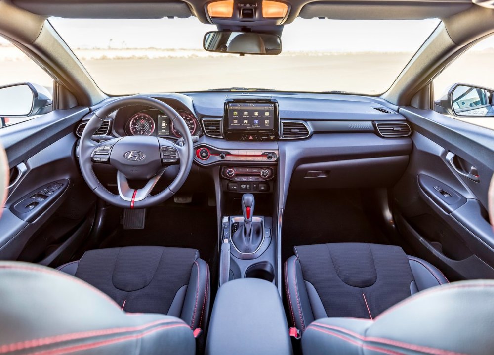 Hyundai Veloster 2018