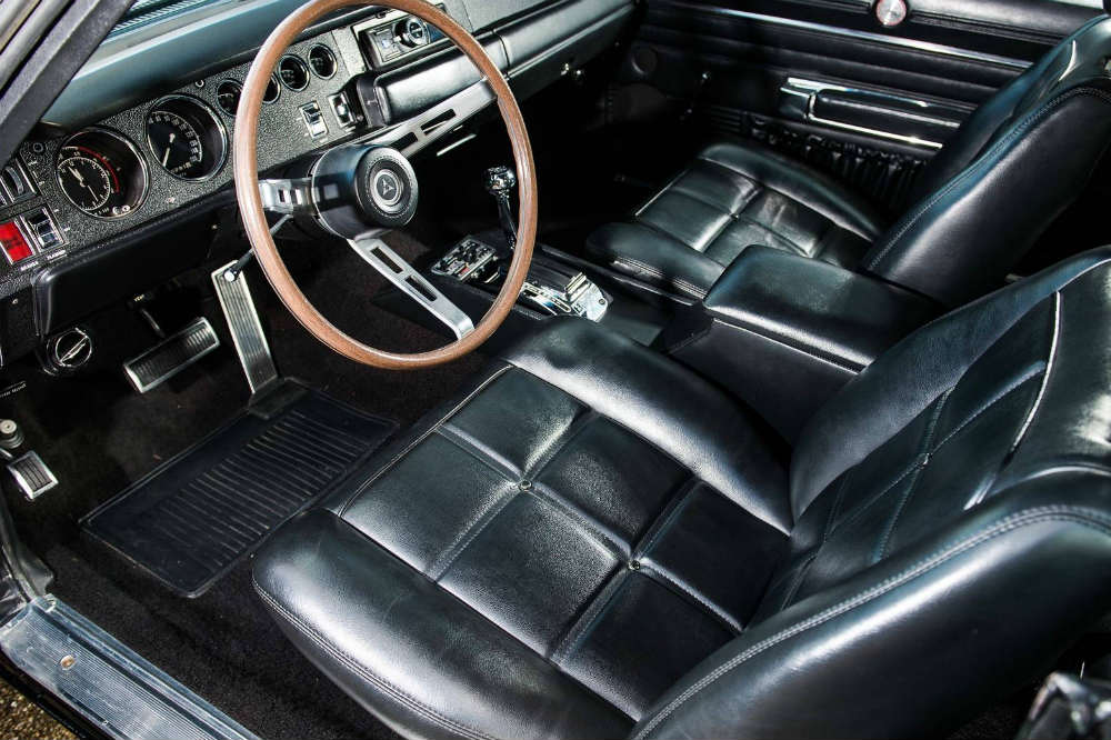 Dodge Charger Bruce Willis y Jay Kay