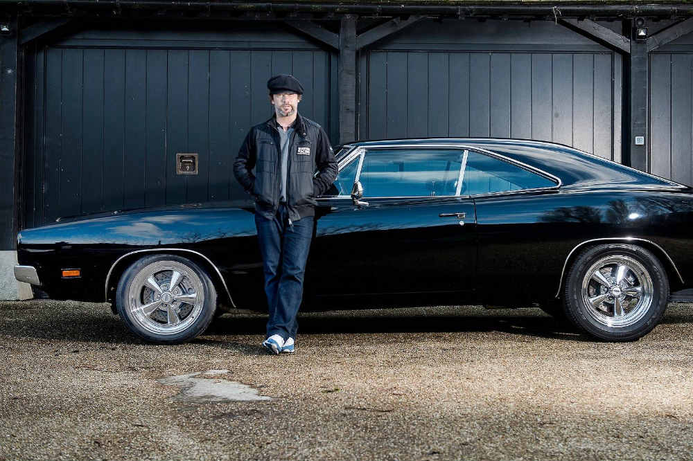 Dodge Charger Bruce Willis y Jay Kay