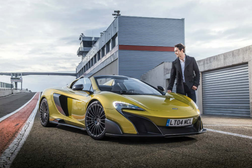 Los coches de Bruno Senna