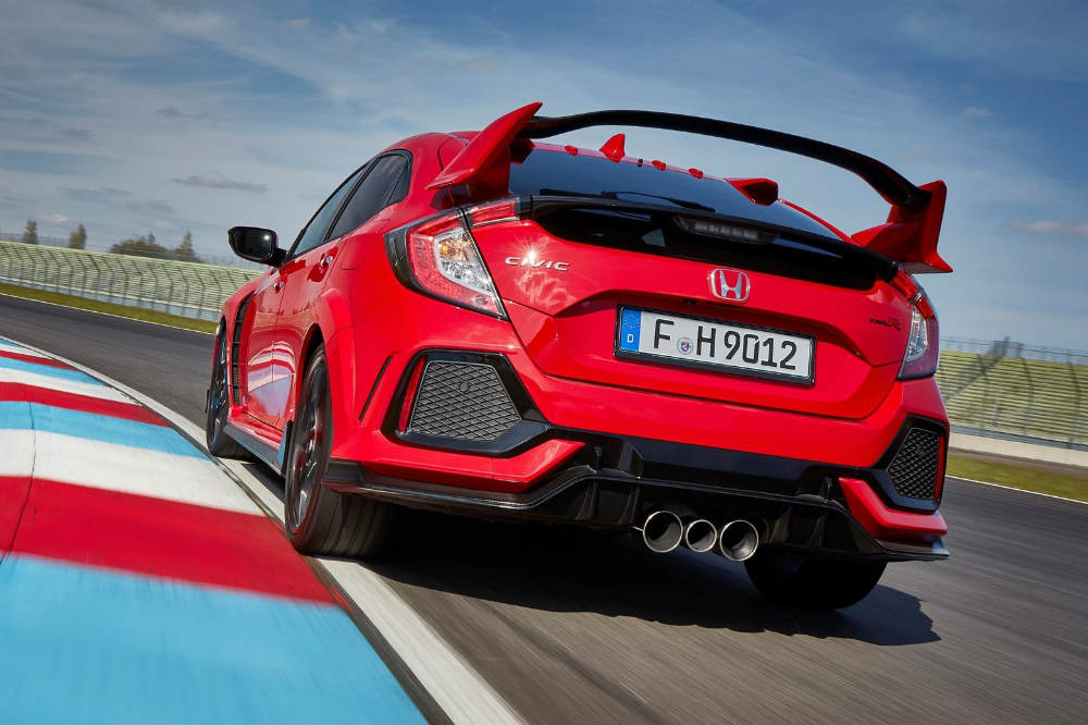 Los coches de producción con los alerones más bestiales