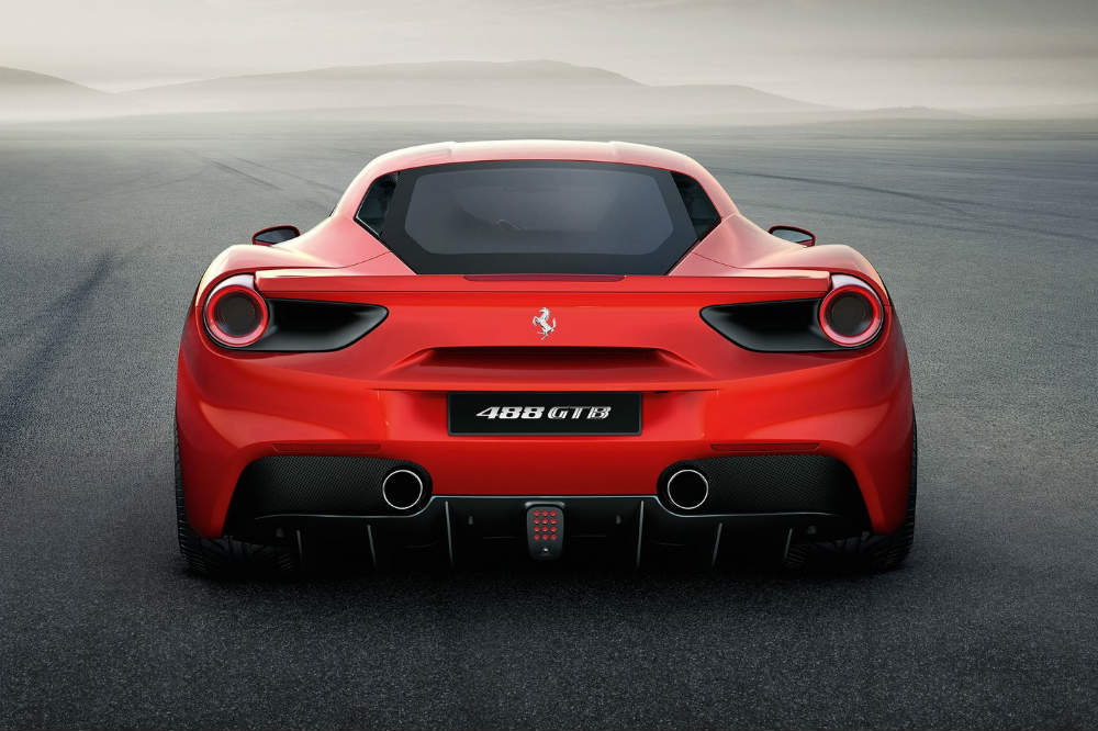 coches de calle con aerodinámica de competición