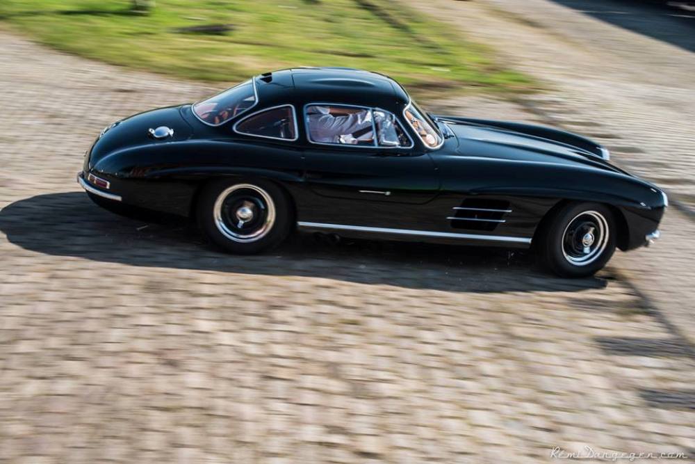 Robado Mercedes 300SL Gullwing