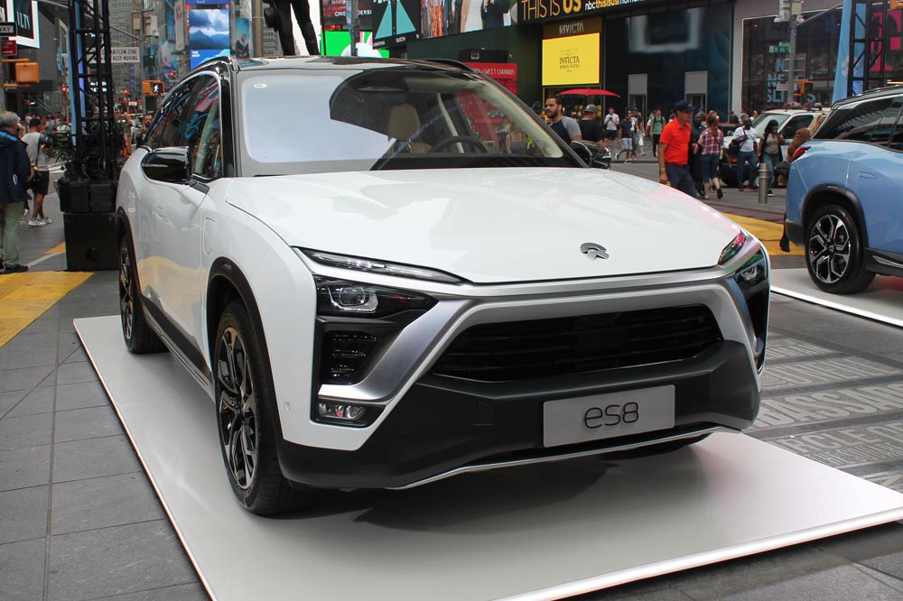 NIO ES8