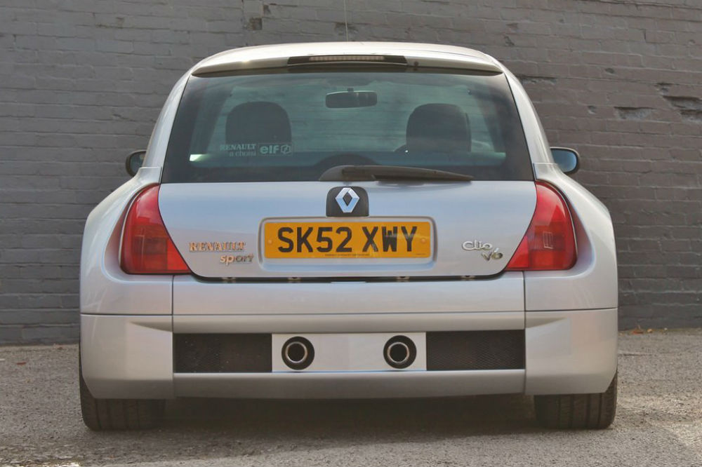 Renault Clio V6