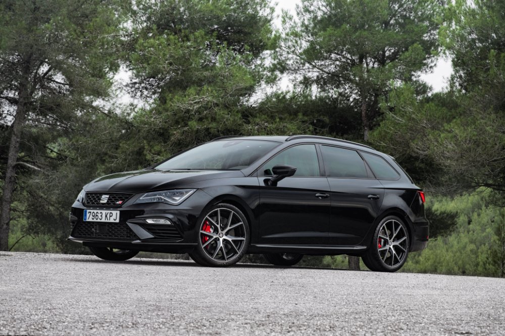 SEAT León ST Cupra Black Carbon