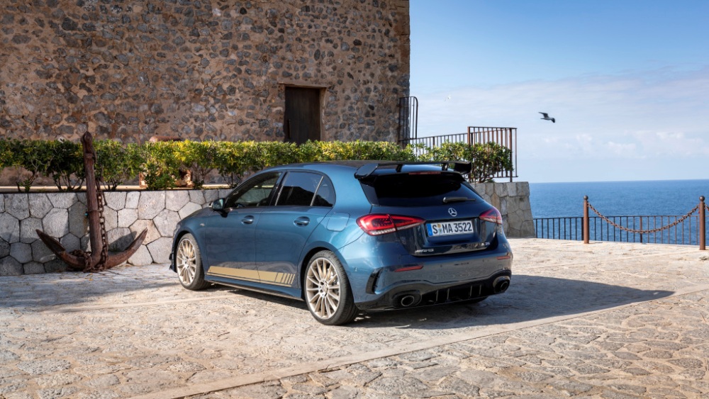 Mercedes-AMG A 35 4Matic Edition1