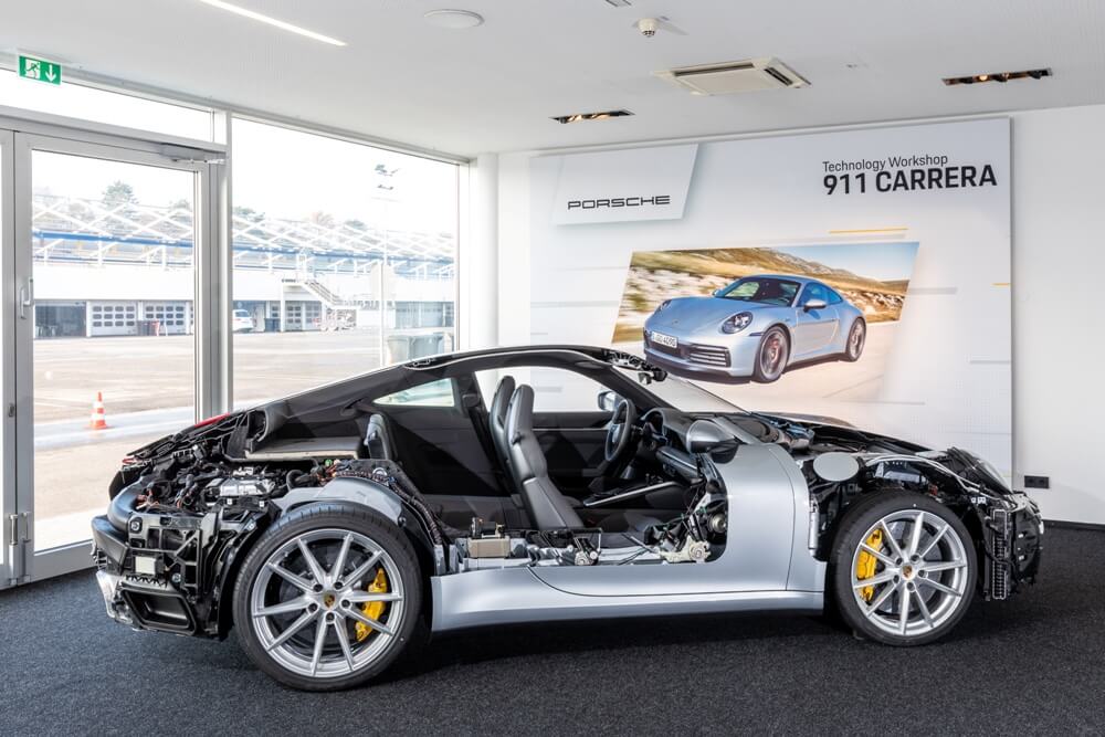 Porsche 911 992 chasis