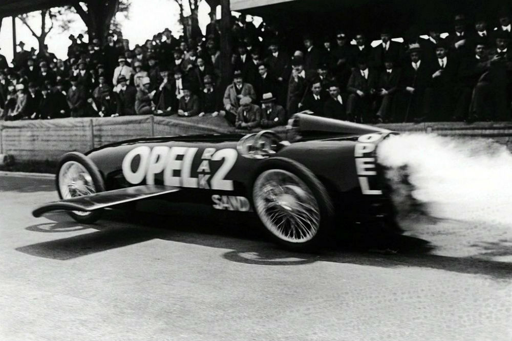 coches con motor de avión