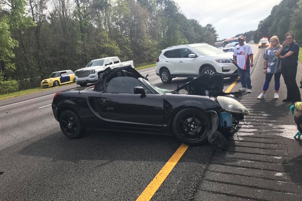 Accidente Toyota MR2
