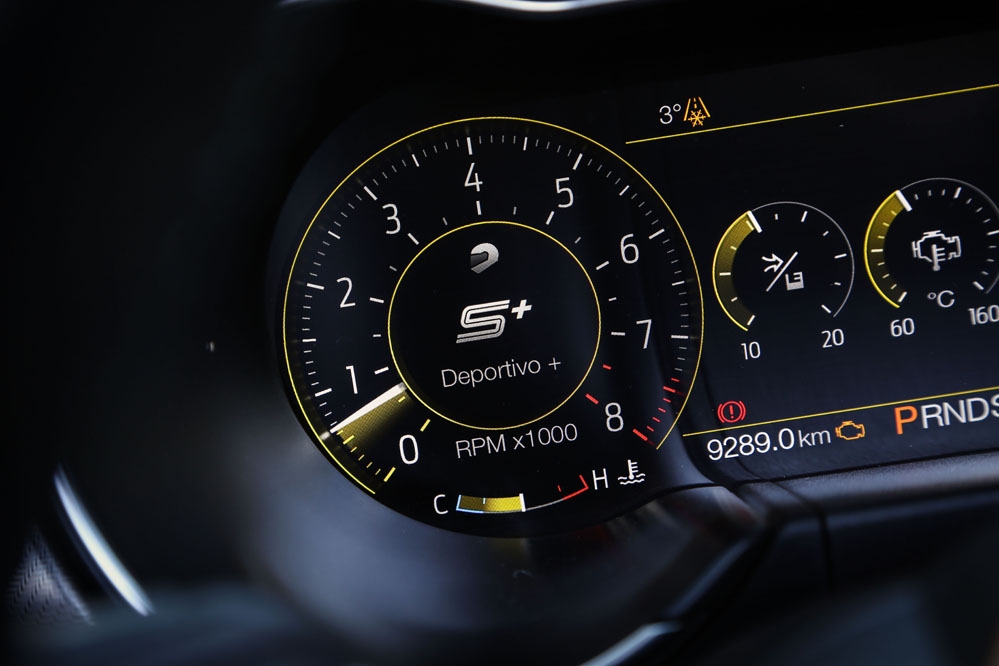 tacómetro ford mustang