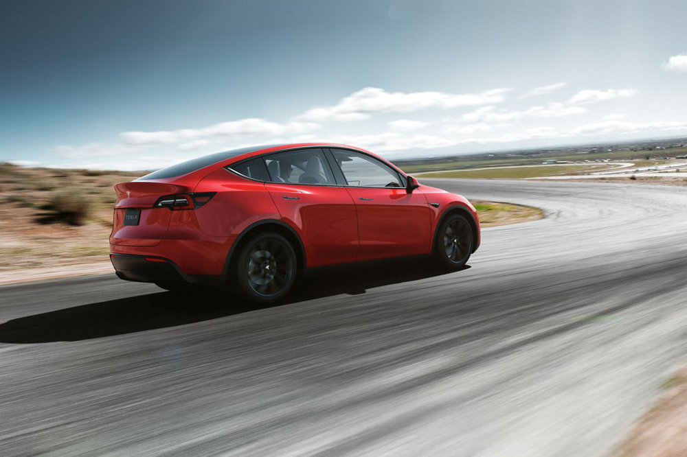 Tesla Model Y trasera