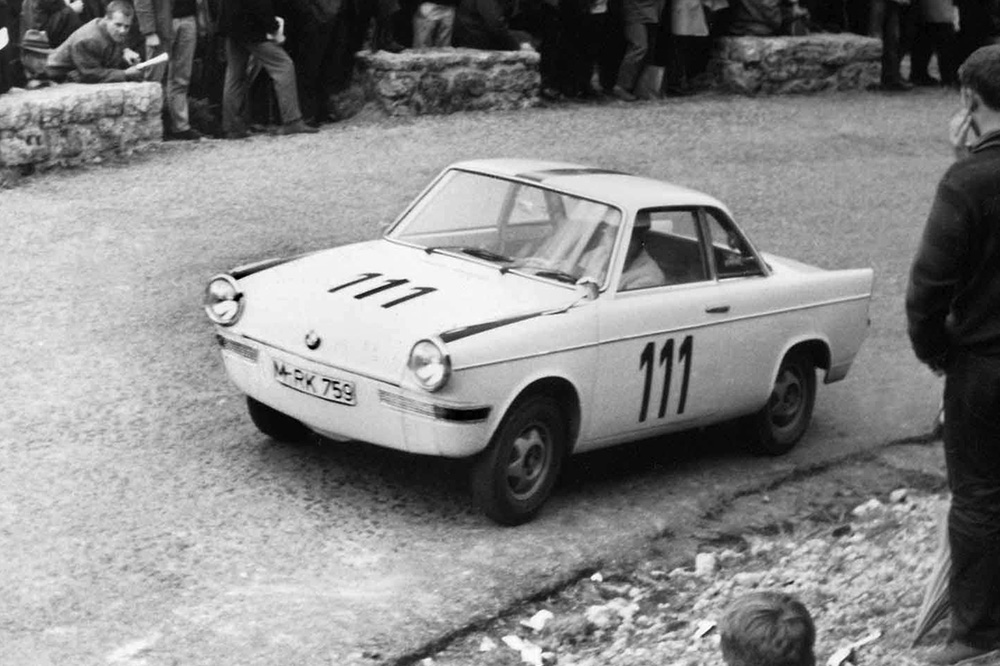 bmw 700 coupé competición