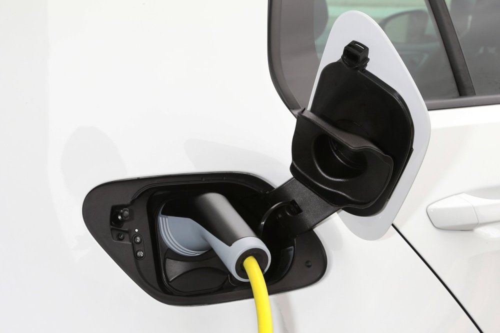 estudio-coche-electrico-contamina-mas-diesel-actual