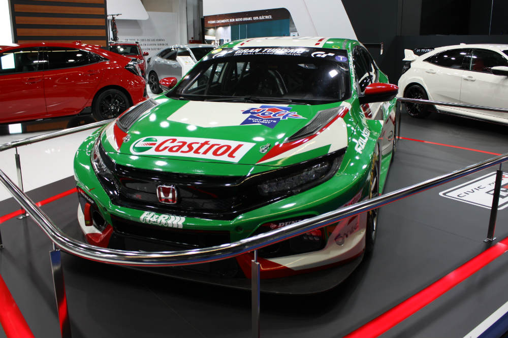 vehículos de competición expuestos en el Automobile Barcelona 2019