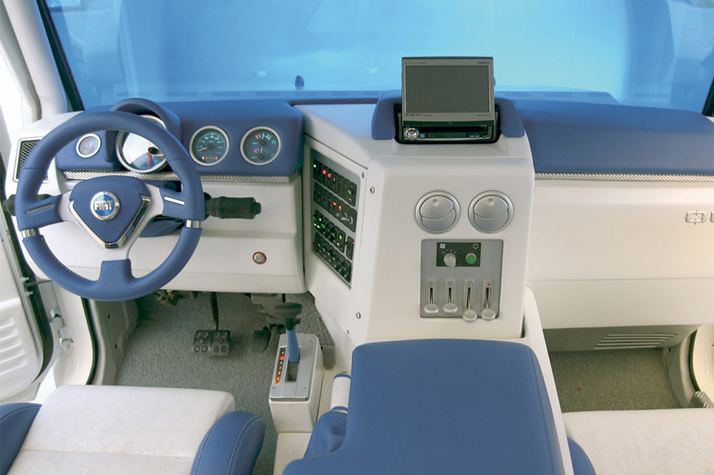 Fiat Oltre interior