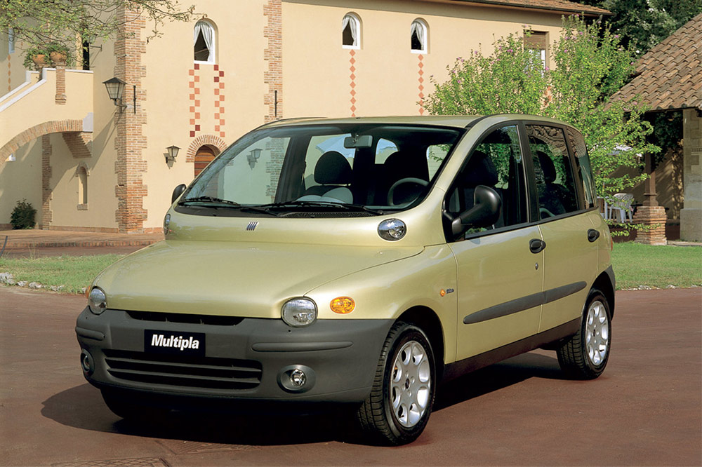 coches incomprendidos de su época multipla