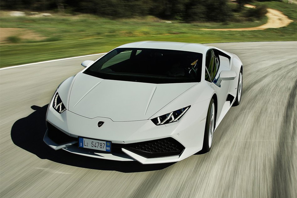 deportivos con motor de aspiración natural huracan