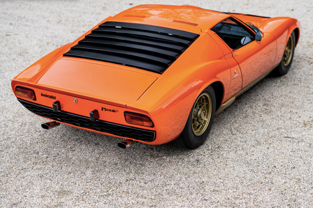 Lamborghini Miura P400 trasera