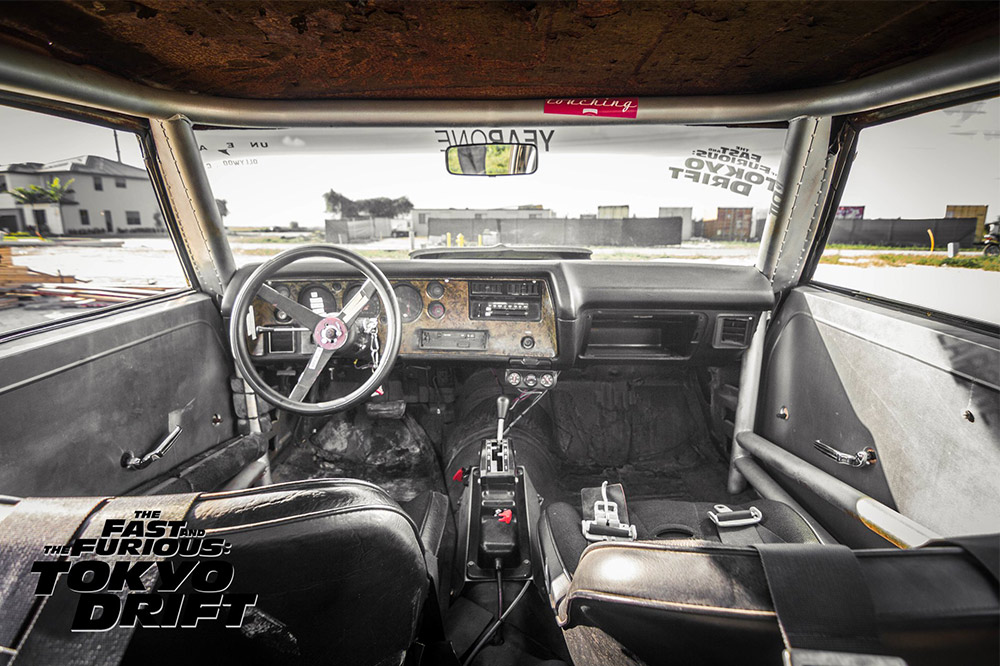 Chevrolet Monte Carlo de Fast and Furious interior