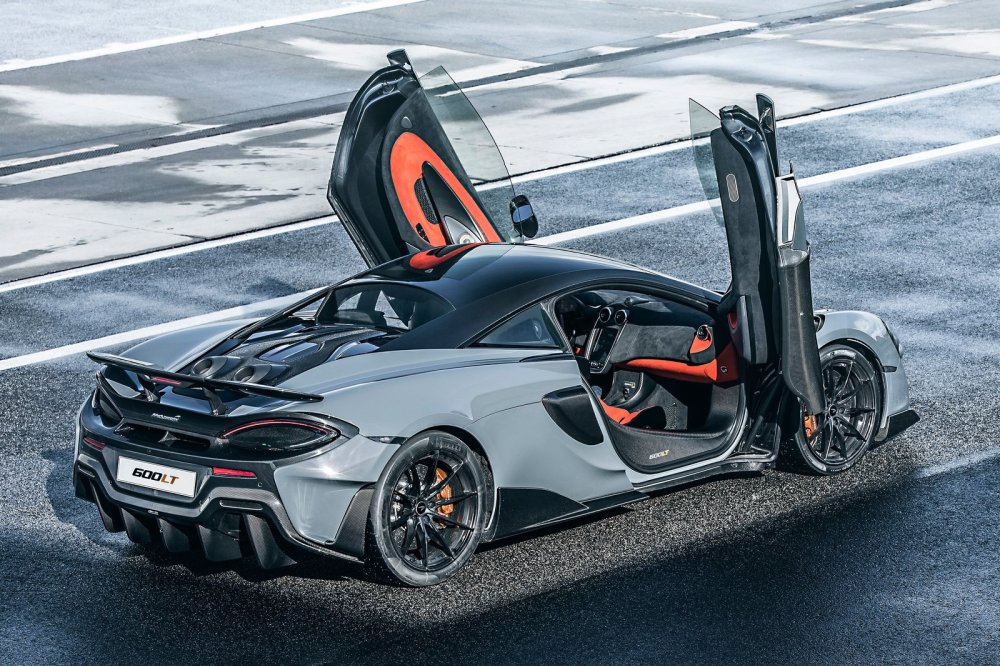 Carlos Sainz McLaren 600LT