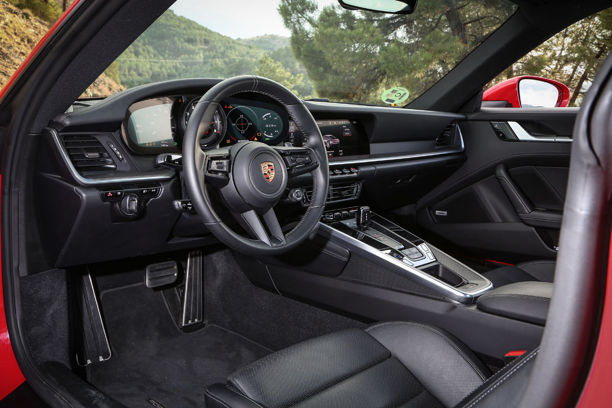interior Porsche 911 Carrera 4S Coupé 2019