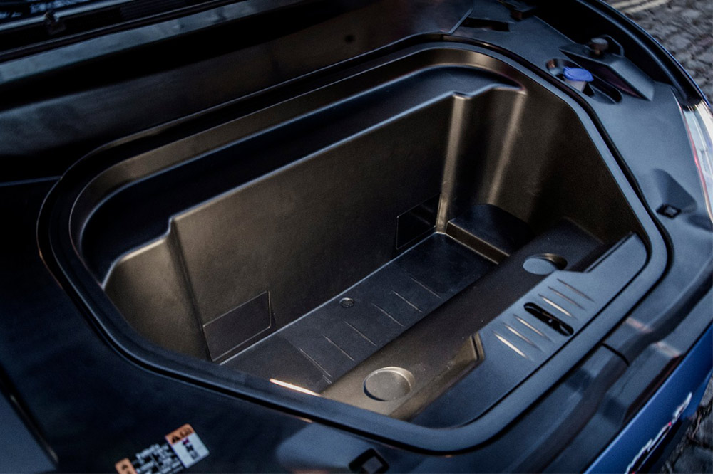 Ford Mustang Mach-E europeo maletero