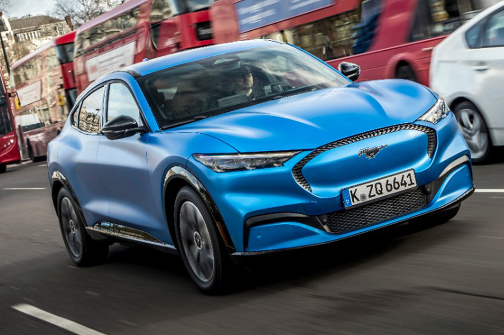 Ford Mustang Mach-E europeo dinámica