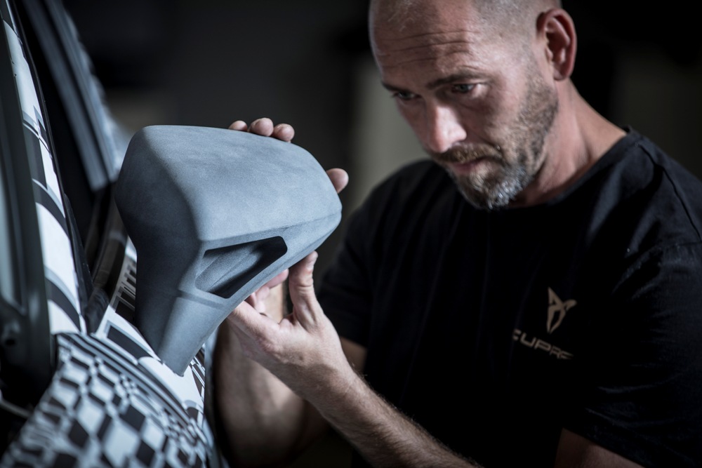 Teaser Cupra León 2020