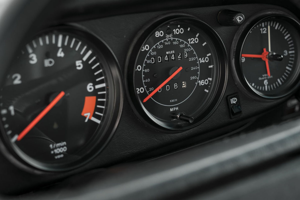 Cuadro de instrumentos del Porsche 911 G Series 3.2