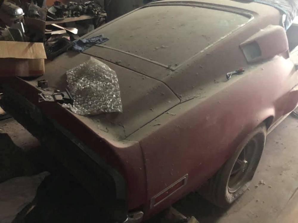 Aparece Shelby Mustang GT500 1968 abandonado