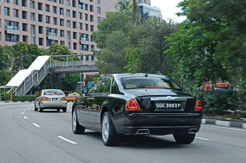 Chófer oficial de Rolls-Royce 