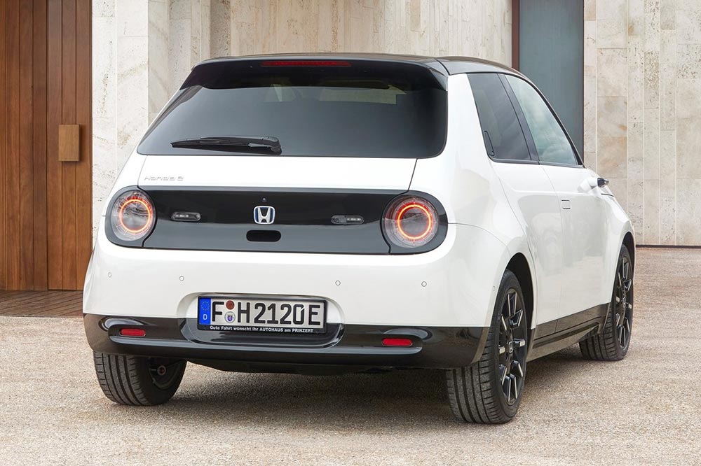 origen de los nombres de las marcas de coches 