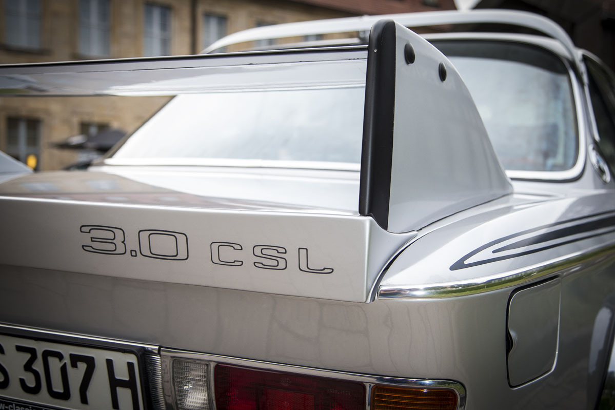 enorme alerón trasero del BMW 3.0 CSL