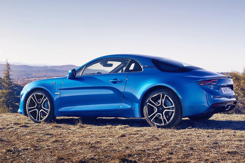 coches con motores increíbles en su versión más barata