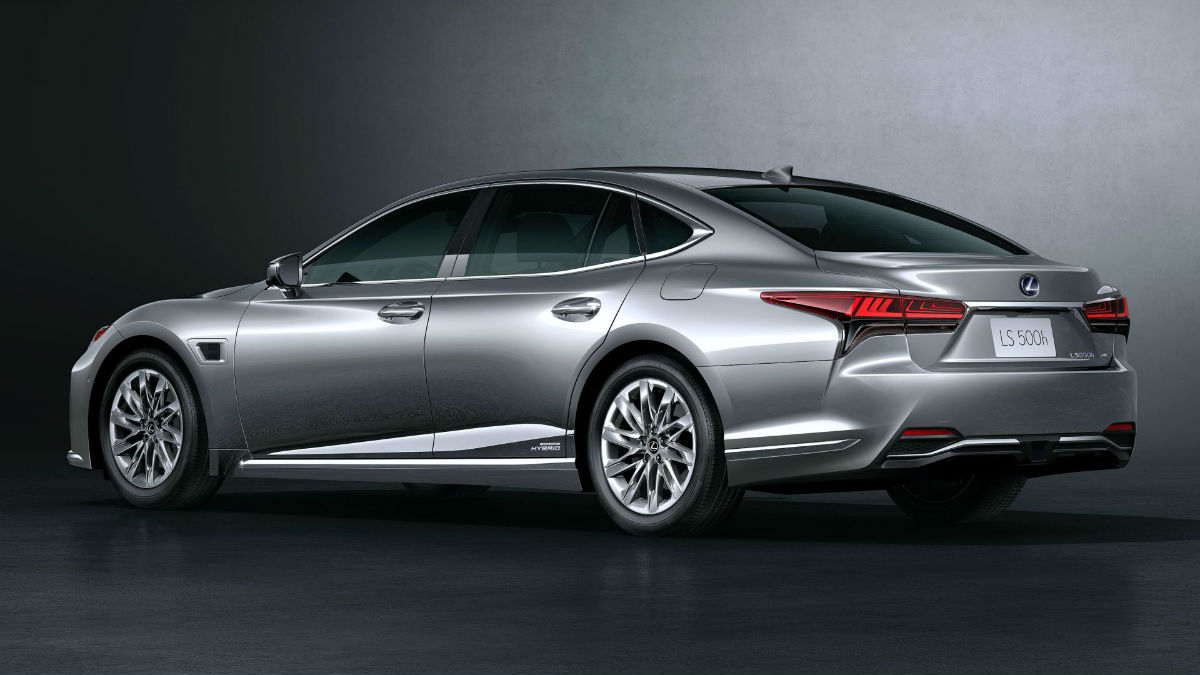 Lexus LS 2021