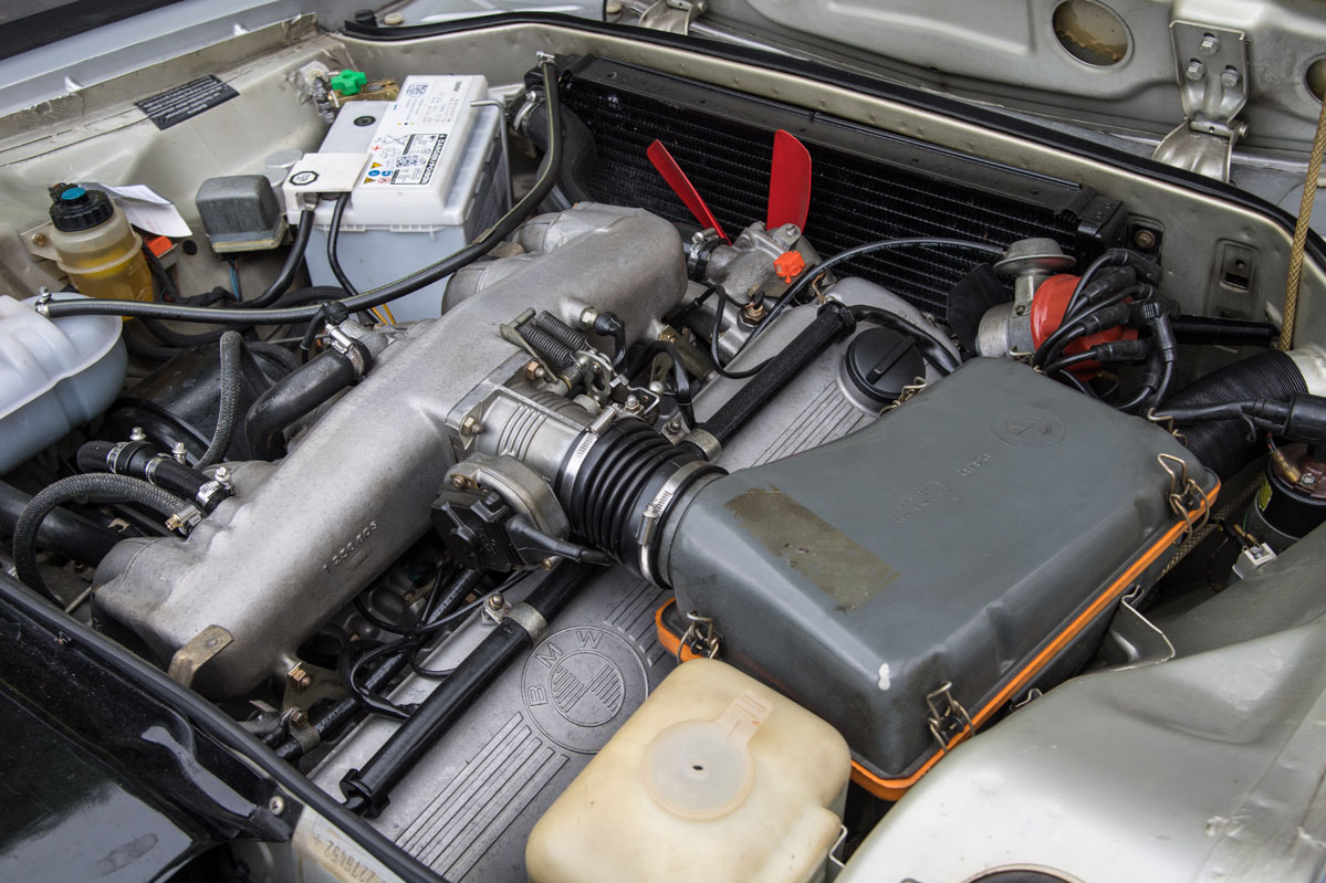 motor M30 del BMW 3.0 CSL