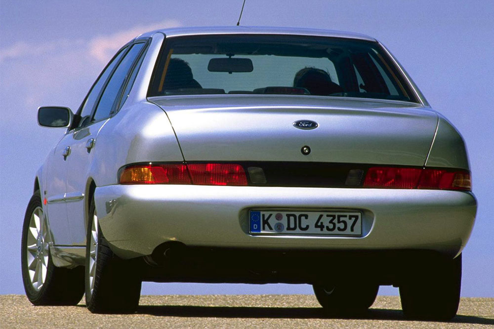 modelos extraños de marcas normales 